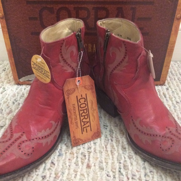 🆕 CORRAL distressed red pink leather cowboy boots - Picture 3 of 8
